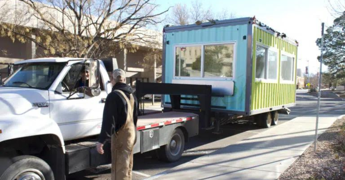 Using a Storage Shipping Container in Moving Long Distances